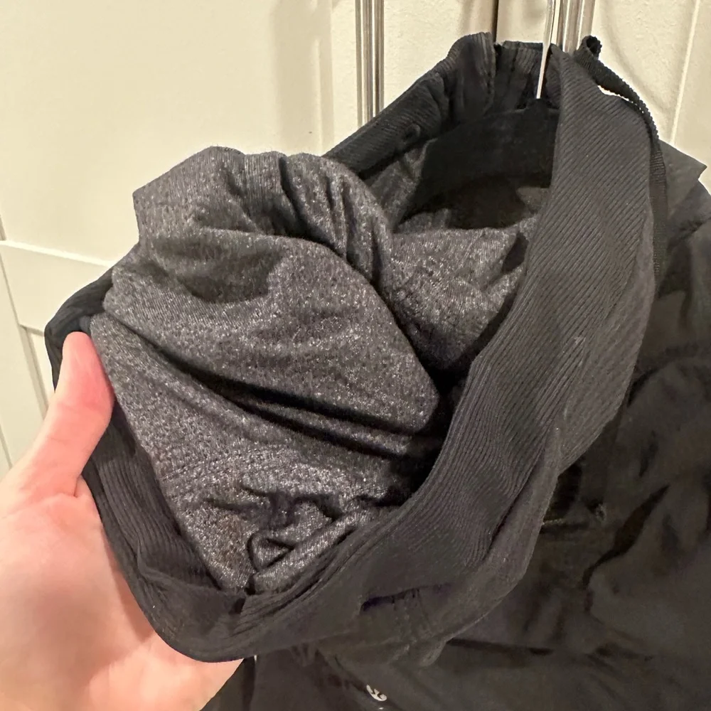 Lululemon jacket - Picture 4 of 4
